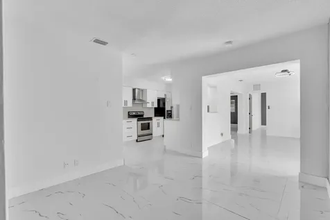 6812 NW 74th Place Tamarac FL 33321