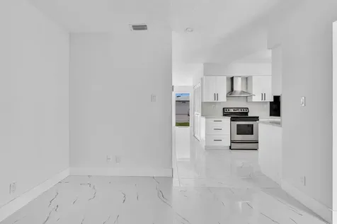 6812 NW 74th Place Tamarac FL 33321
