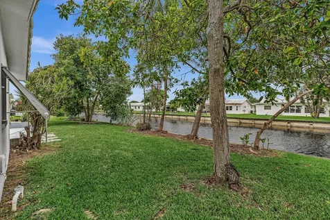 6812 NW 74th Place Tamarac FL 33321