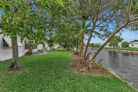 6812 NW 74th Place Tamarac FL 33321