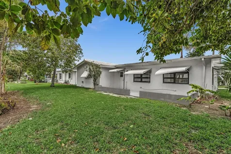 6812 NW 74th Place Tamarac FL 33321