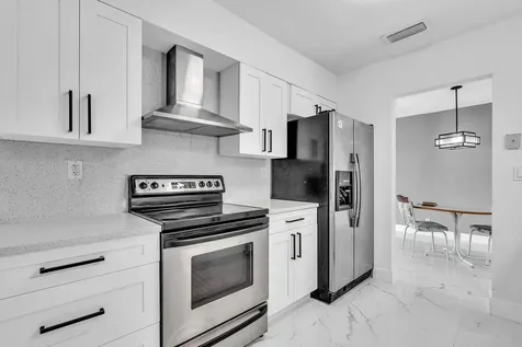 6812 NW 74th Place Tamarac FL 33321