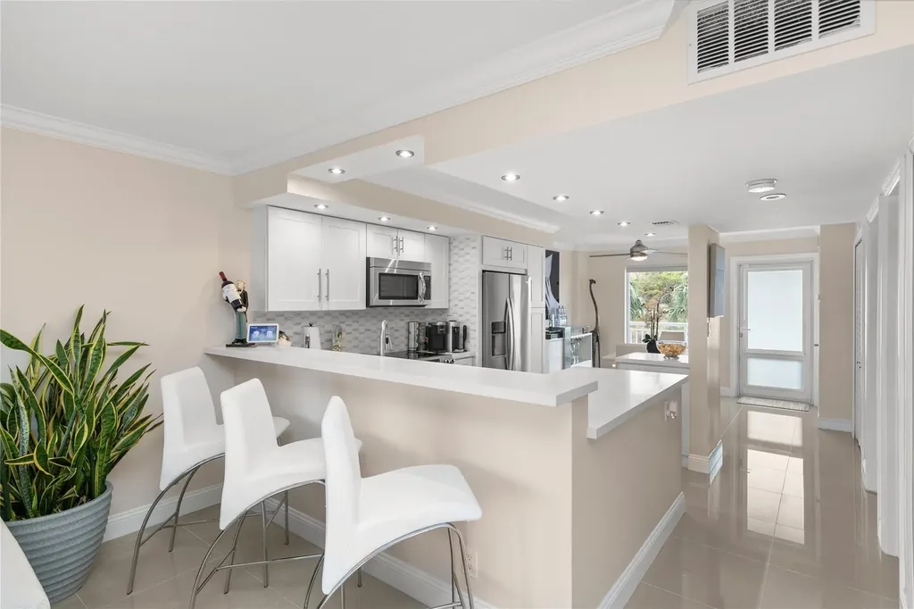 2611 N Riverside Drive Pompano Beach FL 33062
