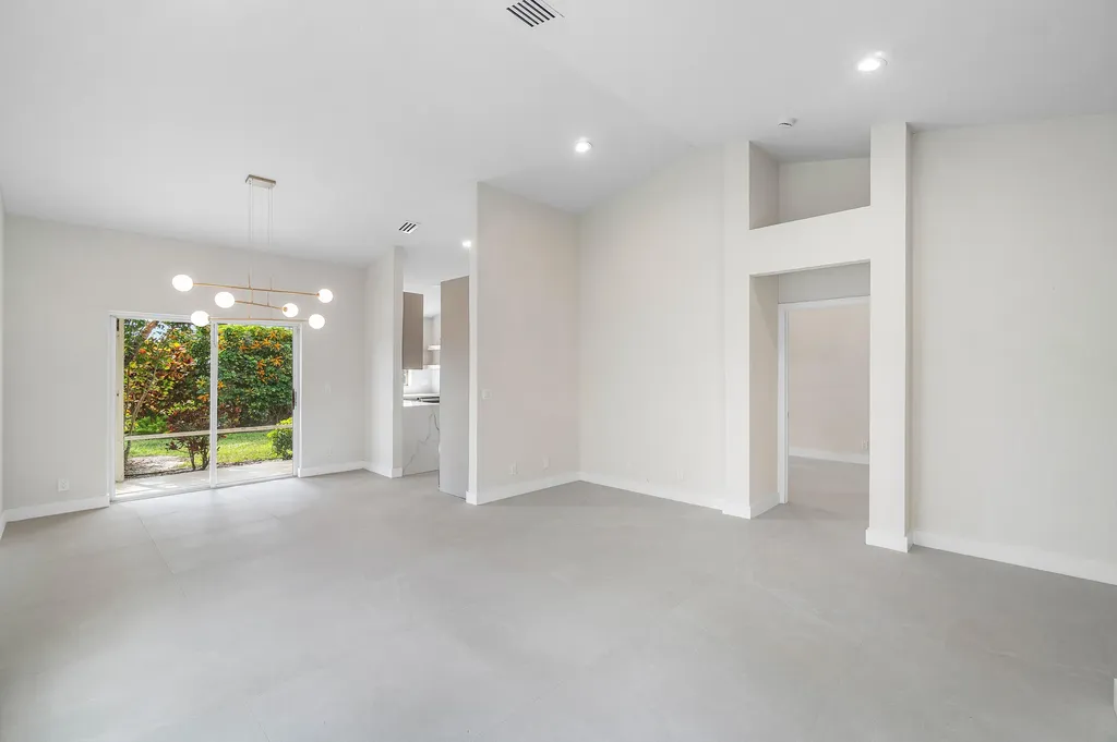 6170 Lake Hibiscus Drive Delray Beach FL 33484