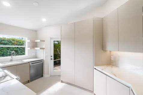6170 Lake Hibiscus Drive Delray Beach FL 33484