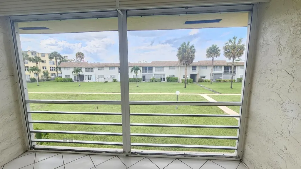 9911 Sandalfoot Boulevard Boca Raton FL 33428