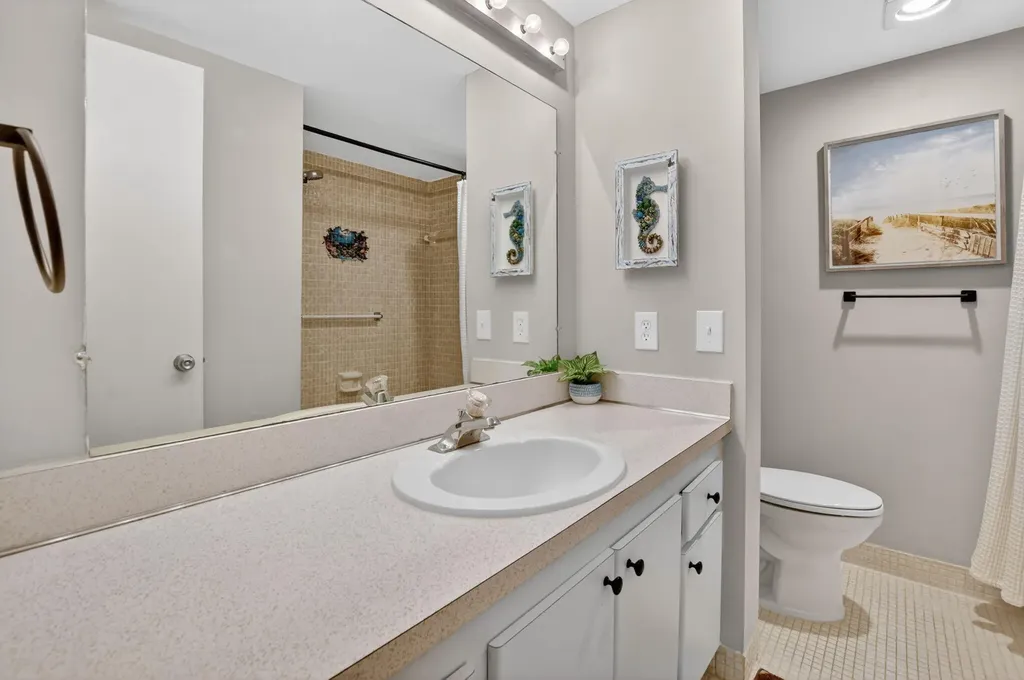 250 NE 20th Street Boca Raton FL 33431