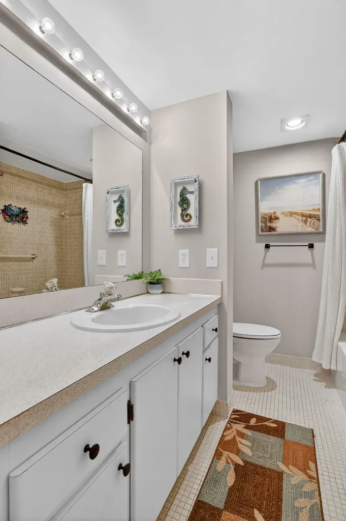 250 NE 20th Street Boca Raton FL 33431