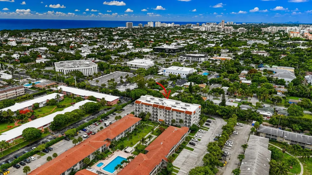 250 NE 20th Street Boca Raton FL 33431