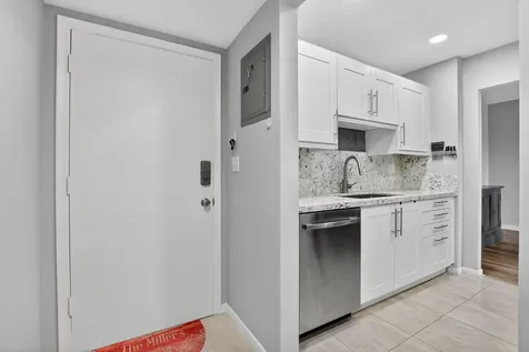 250 NE 20th Street Boca Raton FL 33431