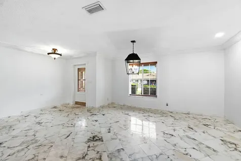 7221 SW 7th Street Plantation FL 33317