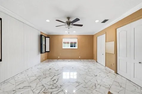 7221 SW 7th Street Plantation FL 33317