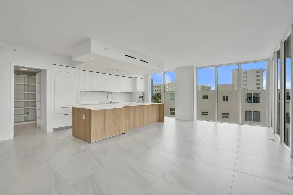 407 N Riverside Drive Pompano Beach FL 33062