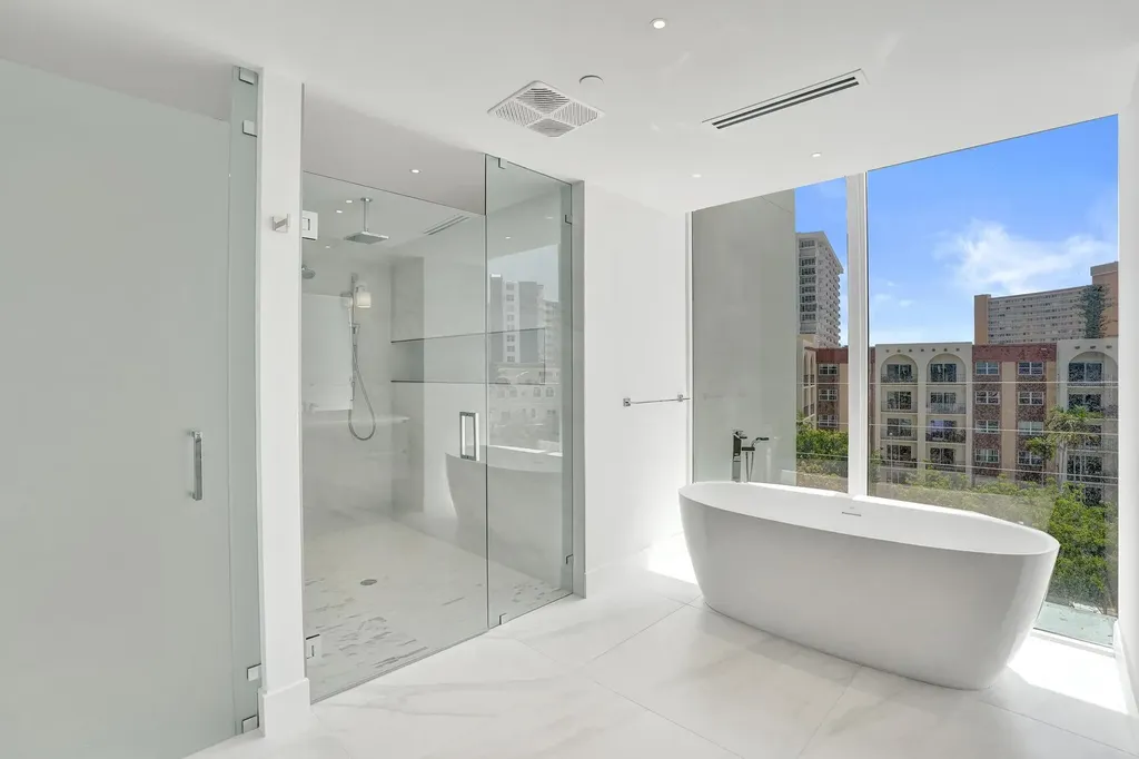 407 N Riverside Drive Pompano Beach FL 33062