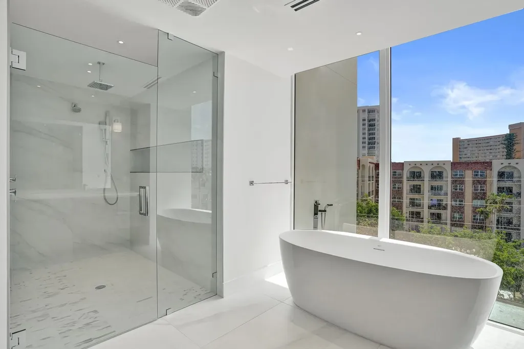 407 N Riverside Drive Pompano Beach FL 33062