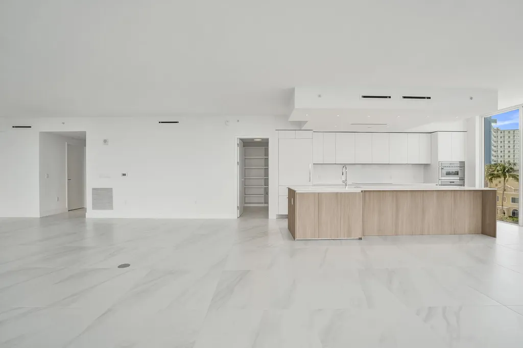 407 N Riverside Drive Pompano Beach FL 33062