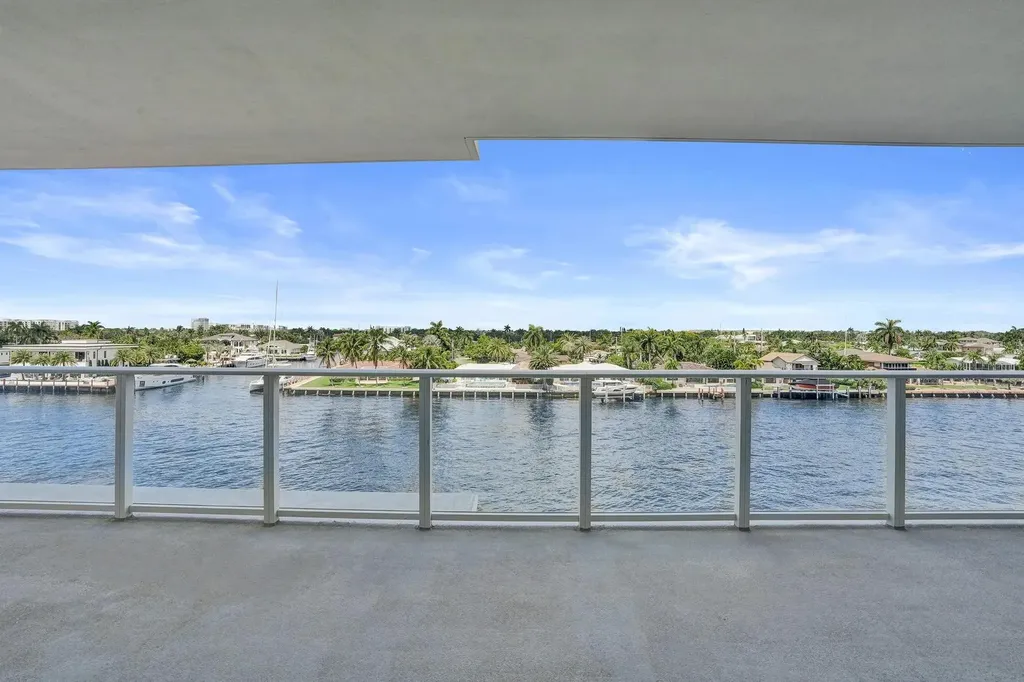 407 N Riverside Drive Pompano Beach FL 33062