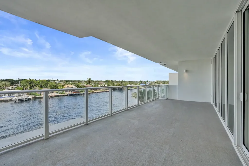 407 N Riverside Drive Pompano Beach FL 33062