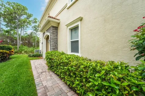 6128 SE Portofino Circle Hobe Sound FL 33455