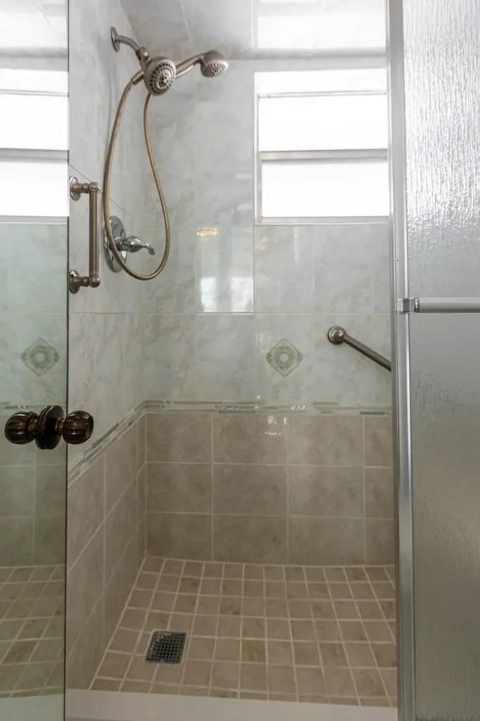 3531 Inverrary Drive Lauderhill FL 33319
