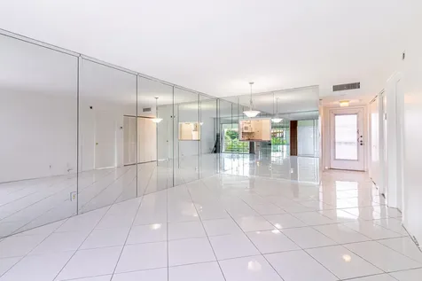 3531 Inverrary Drive Lauderhill FL 33319