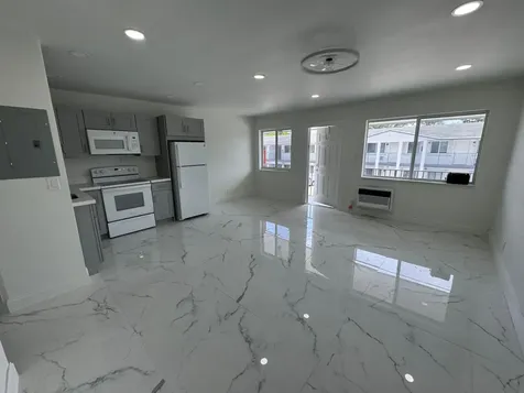 1814 E Oakland Park Boulevard Oakland Park FL 33306