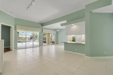 805 Niemen Drive Palm Beach Gardens FL 33410