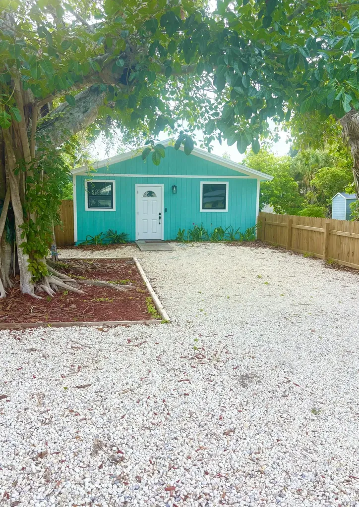 801 Central Avenue Stuart FL 34994
