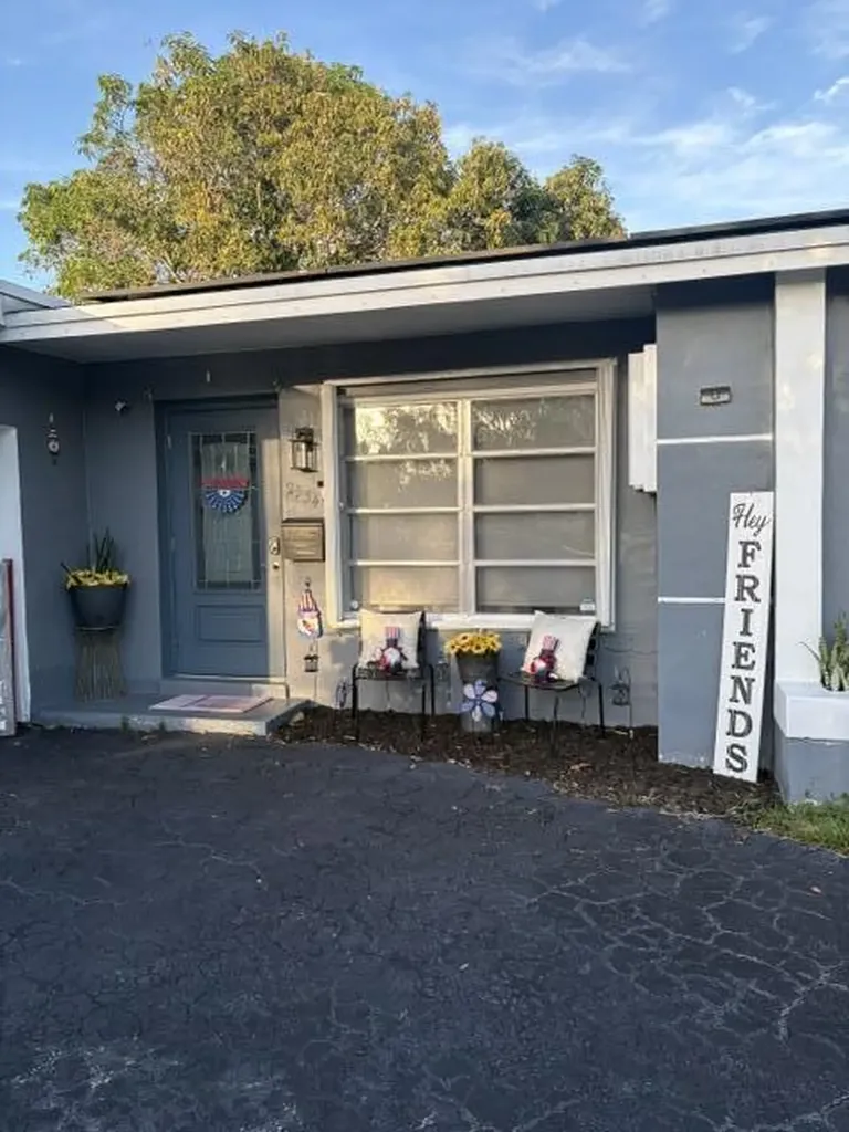 2934 NW 73rd Avenue Fort Lauderdale FL 33313