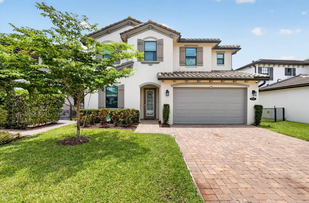 Boynton Beach FL, 8787 Grand Prix Lane