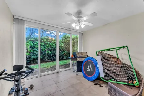 8385 Vía Serena Boca Raton FL 33433