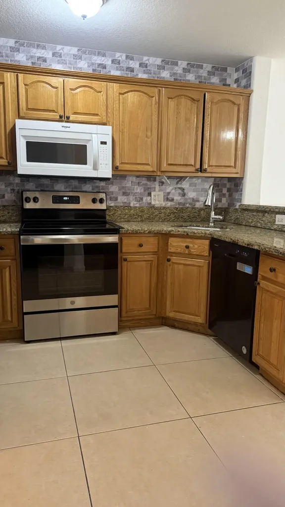 11543 NW 44th Street Coral Springs FL 33065