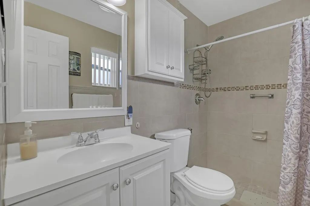 302 SW 8th Street Boynton Beach FL 33426