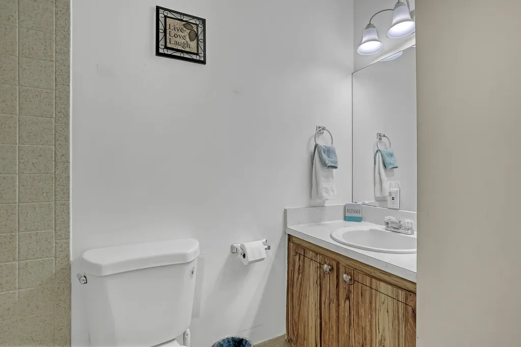 302 SW 8th Street Boynton Beach FL 33426