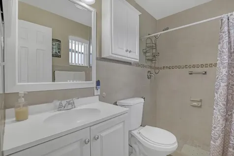 302 SW 8th Street Boynton Beach FL 33426