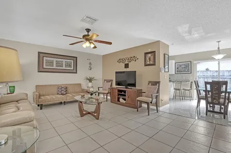 302 SW 8th Street Boynton Beach FL 33426