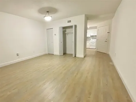 9517 Fontainebleau Boulevard Miami FL 33172