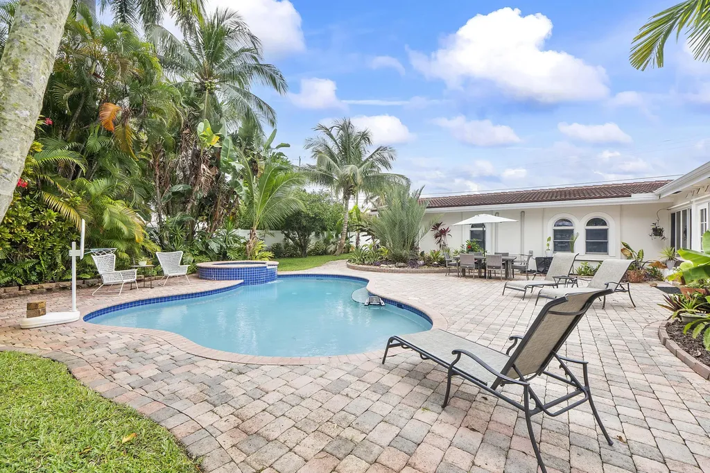 Fort Lauderdale FL, 2501 NE 26th Terrace