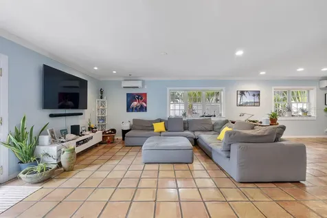 2501 NE 26th Terrace Fort Lauderdale FL 33305
