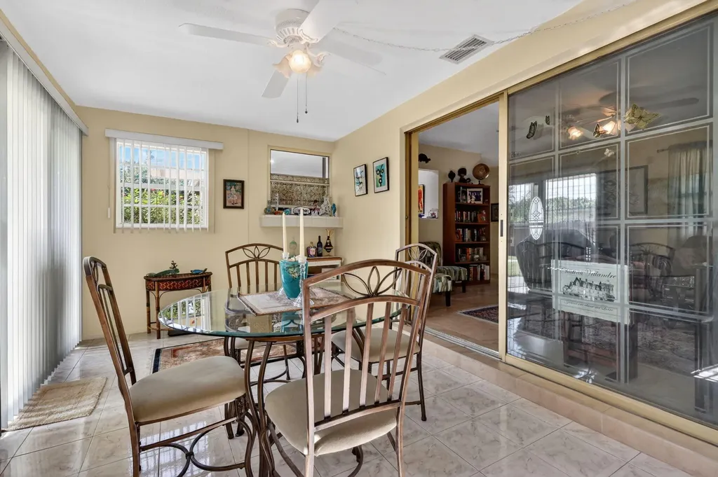 241 N 68th Terrace Hollywood FL 33024