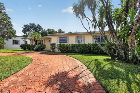 241 N 68th Terrace Hollywood FL 33024
