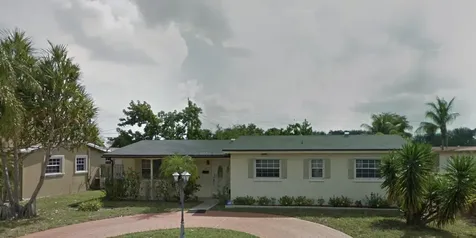 241 N 68th Terrace Hollywood FL 33024