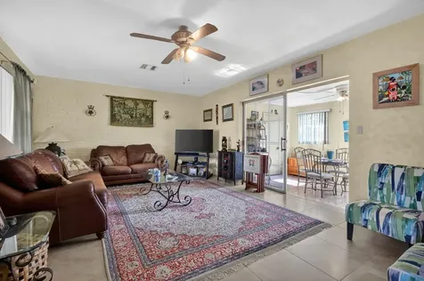 241 N 68th Terrace Hollywood FL 33024