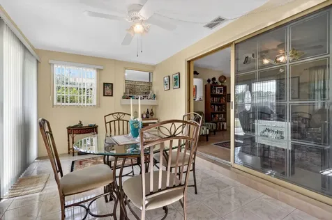241 N 68th Terrace Hollywood FL 33024