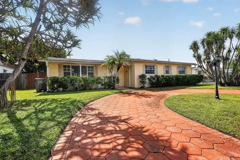 241 N 68th Terrace Hollywood FL 33024