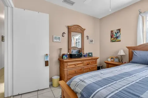 241 N 68th Terrace Hollywood FL 33024