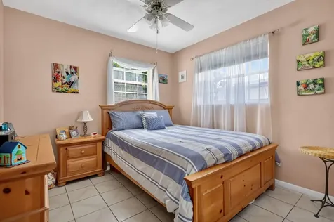 241 N 68th Terrace Hollywood FL 33024