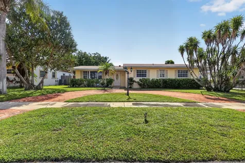 241 N 68th Terrace Hollywood FL 33024