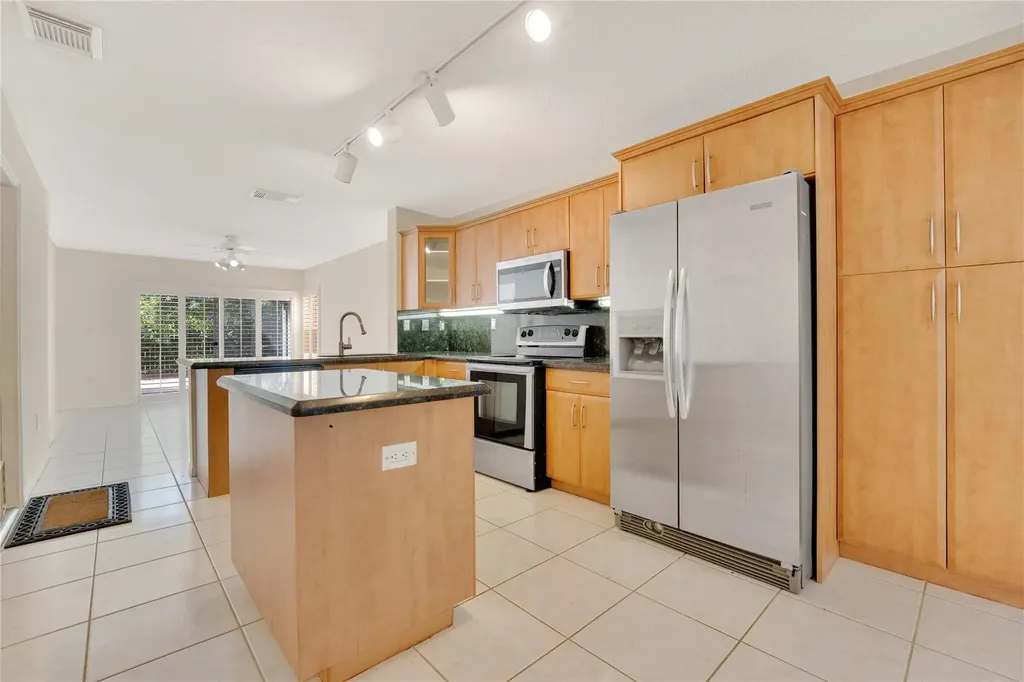 1840 Sweetbay Way Hollywood FL 33019