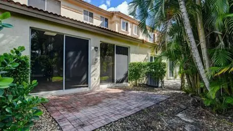 6784 Via Regina Boca Raton FL 33433